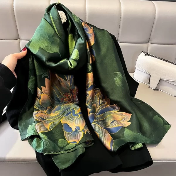 Women's Luxury Design Soft Smooth Scarf